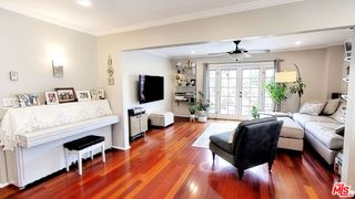 2215 Oak Street 202, Santa Monica, CA 90405