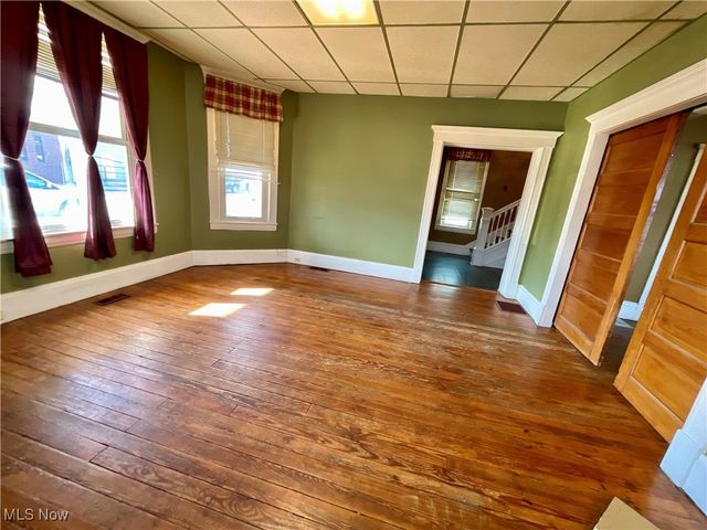 207 George Street, St Marys, WV 26170