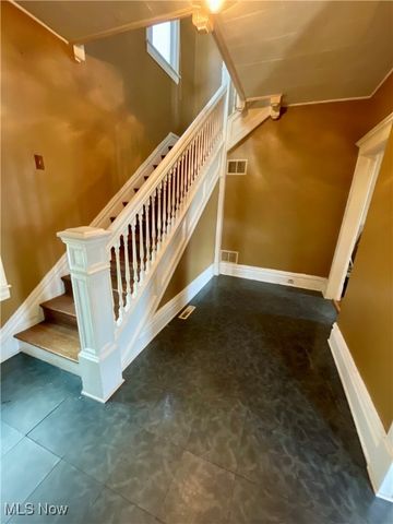 207 George Street, St Marys, WV 26170