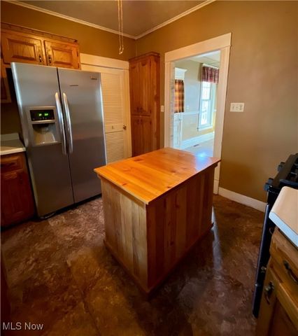 207 George Street, St Marys, WV 26170