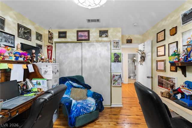 4101 Glenfield Circle, Las Vegas, NV 89129