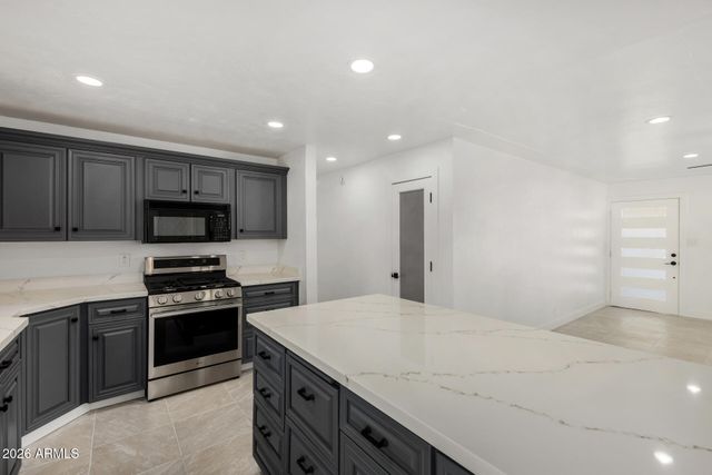 3433 E GRANADA Road, Phoenix, AZ 85008