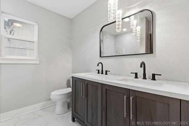 3012 W 70th Street, Tulsa, OK 74132