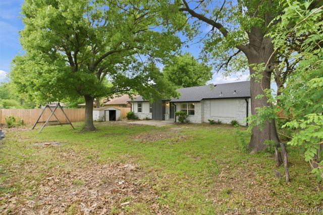 3012 W 70th Street, Tulsa, OK 74132