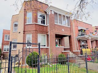 2326 N KOSTNER Avenue 2, Chicago, IL 60639
