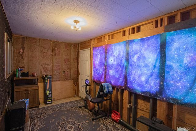 20656 Newman Drive, Brownstown Charter Township, MI 48183