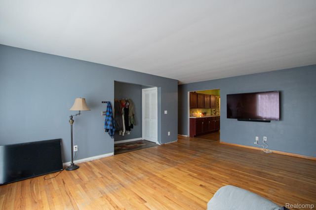 20656 Newman Drive, Brownstown Charter Township, MI 48183