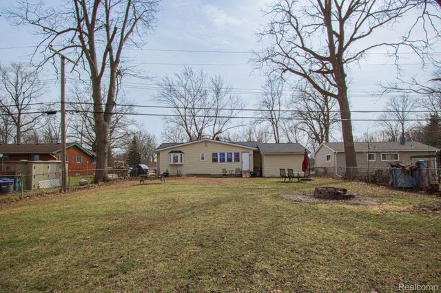 20656 Newman Drive, Brownstown Charter Township, MI 48183