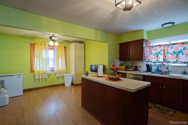 20656 Newman Drive, Brownstown Charter Township, MI 48183