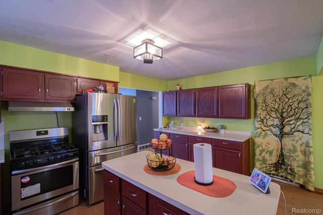 20656 Newman Drive, Brownstown Charter Township, MI 48183