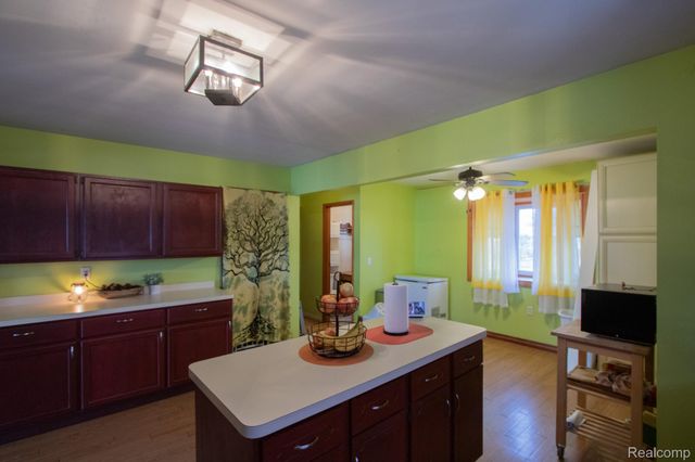 20656 Newman Drive, Brownstown Charter Township, MI 48183