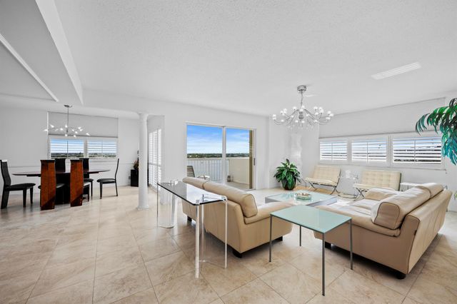 2600 N Flagler Drive 1007, West Palm Beach, FL 33407