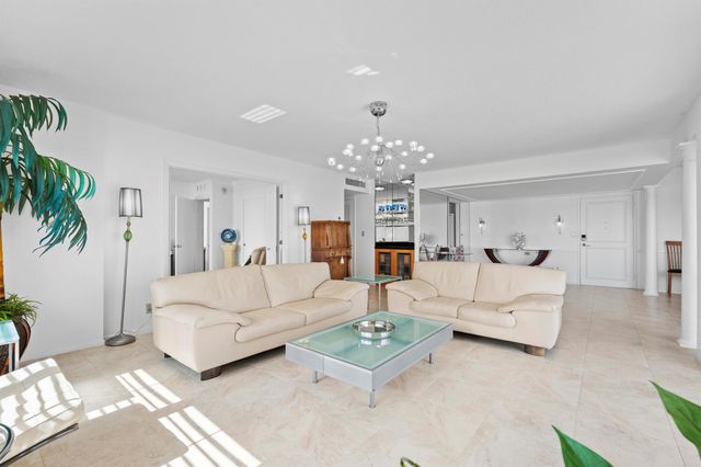 2600 N Flagler Drive 1007, West Palm Beach, FL 33407