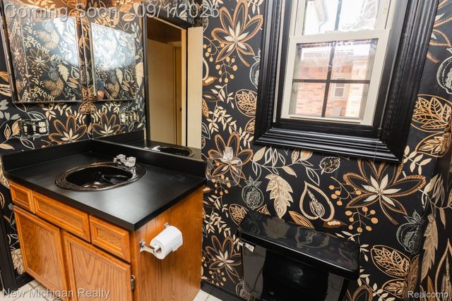 49355 Marquette Court, Shelby Charter Township, MI 48315