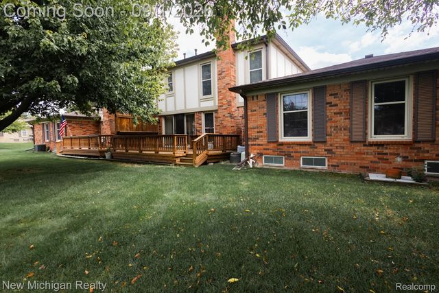 49355 Marquette Court, Shelby Charter Township, MI 48315