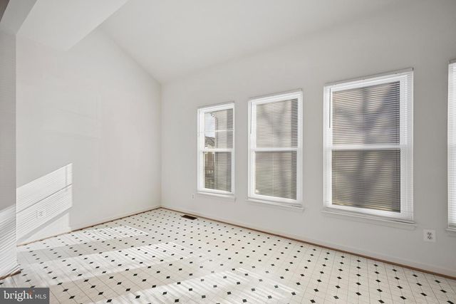 10104 SIR REYNARD LN, Bristow, VA 20136