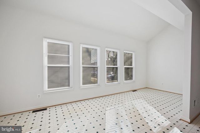 10104 SIR REYNARD LN, Bristow, VA 20136