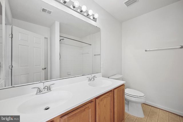 10104 SIR REYNARD LN, Bristow, VA 20136