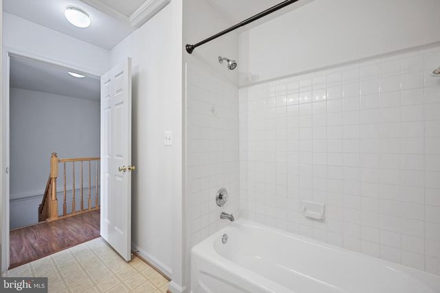 10104 SIR REYNARD LN, Bristow, VA 20136