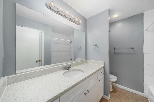 6415 South Lake Houston Parkway 516, Houston, TX 77049