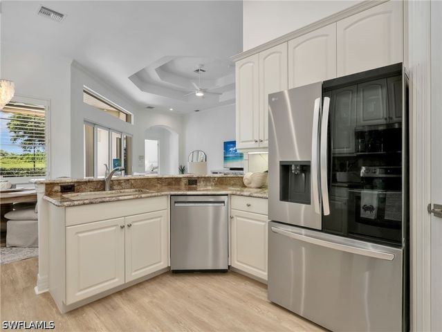 4232 Kensington High ST, Naples, FL 34105