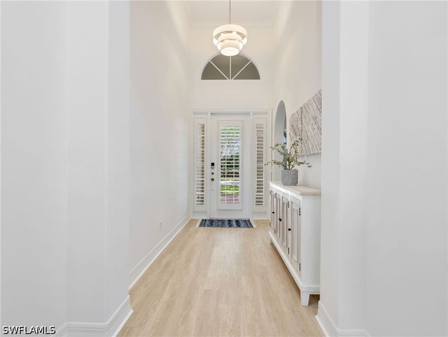 4232 Kensington High ST, Naples, FL 34105