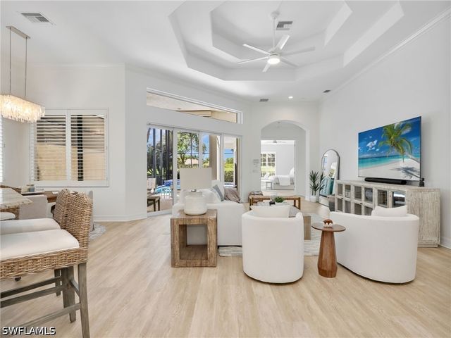 4232 Kensington High ST, Naples, FL 34105