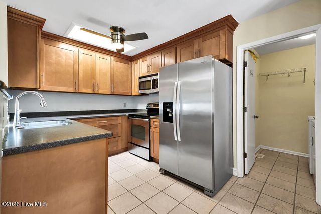 811 Memory Lane, Southport, NC 28461