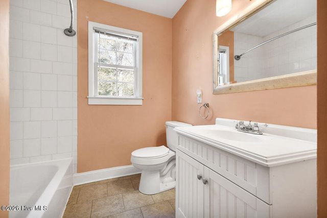 811 Memory Lane, Southport, NC 28461