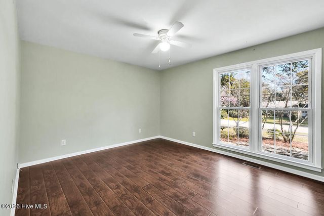 811 Memory Lane, Southport, NC 28461