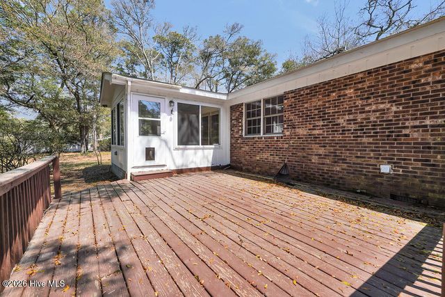 811 Memory Lane, Southport, NC 28461