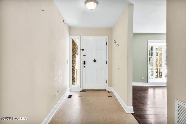 811 Memory Lane, Southport, NC 28461