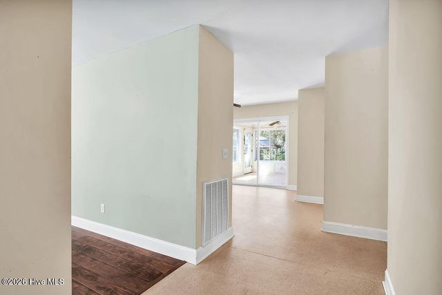 811 Memory Lane, Southport, NC 28461