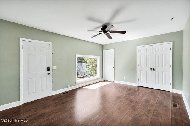 811 Memory Lane, Southport, NC 28461