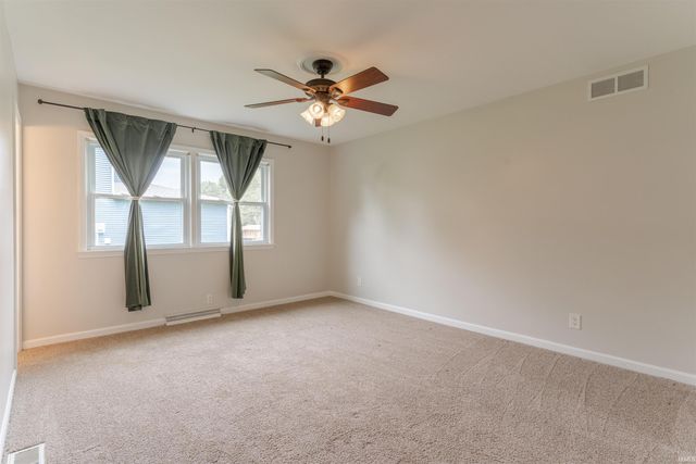 8311 Poplar Drive, Newburgh, IN 47630