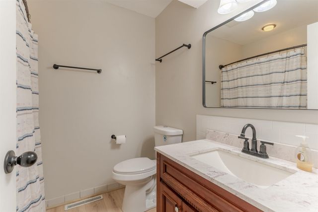8311 Poplar Drive, Newburgh, IN 47630