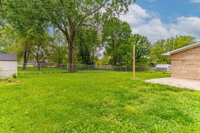 8311 Poplar Drive, Newburgh, IN 47630