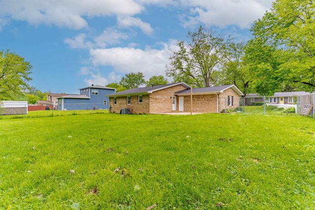 8311 Poplar Drive, Newburgh, IN 47630