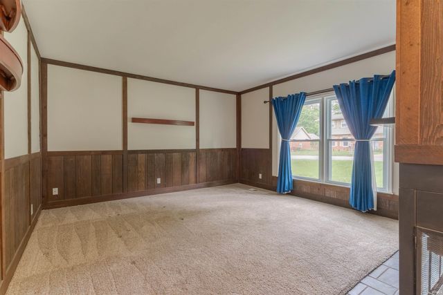 8311 Poplar Drive, Newburgh, IN 47630