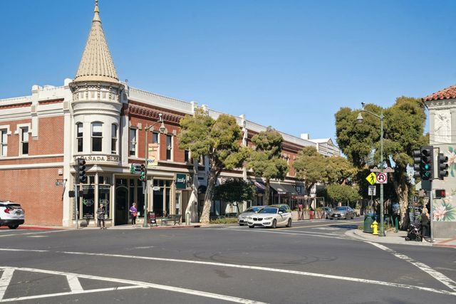 110 Johnson Avenue, Los Gatos, CA 95030