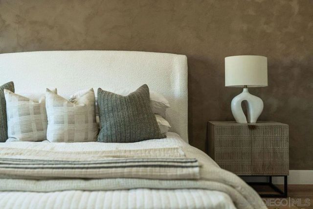 12782 Amaranth, San Diego, CA 92129