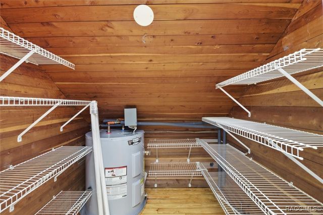 5415 Riverside Drive, Yankeetown, FL 34498