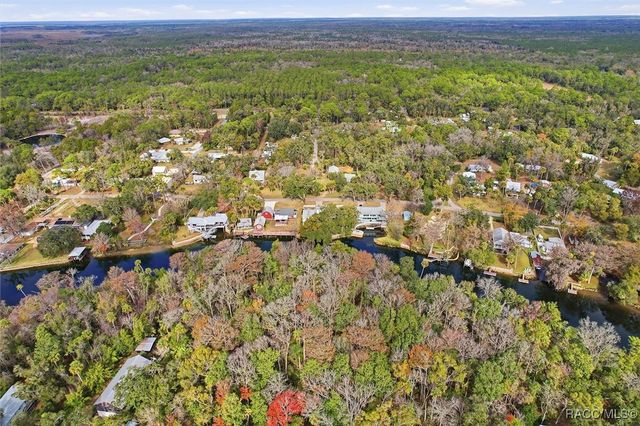 5415 Riverside Drive, Yankeetown, FL 34498