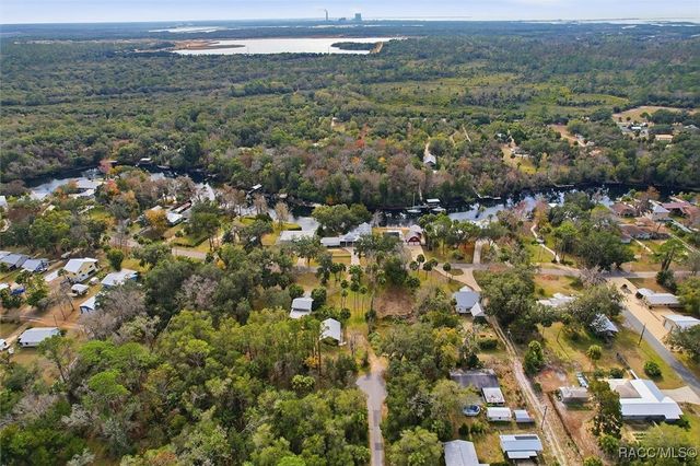 5415 Riverside Drive, Yankeetown, FL 34498