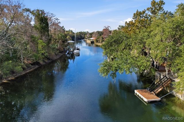 5415 Riverside Drive, Yankeetown, FL 34498