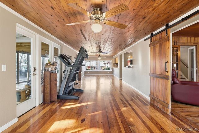 5415 Riverside Drive, Yankeetown, FL 34498