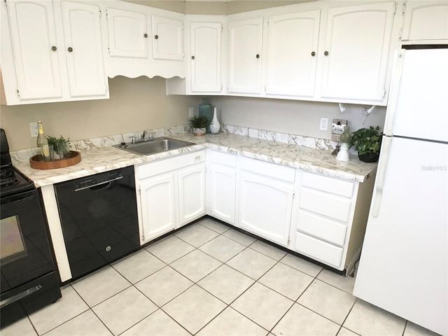 4720 W LEILA AVENUE, Tampa, FL 33616