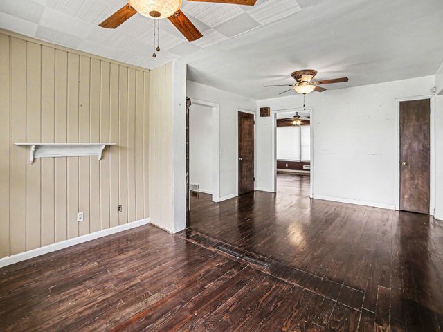 925 Orchard Avenue, Muskegon, MI 49442