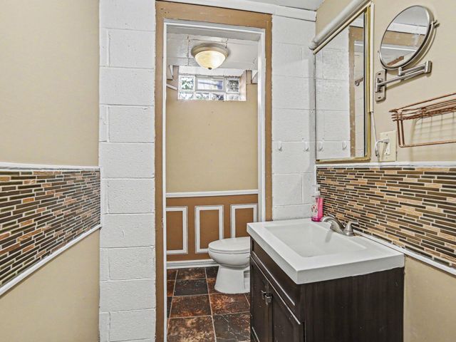 925 Orchard Avenue, Muskegon, MI 49442