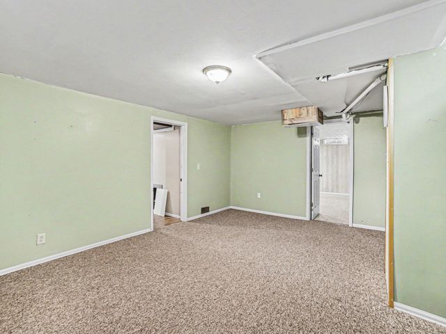 925 Orchard Avenue, Muskegon, MI 49442